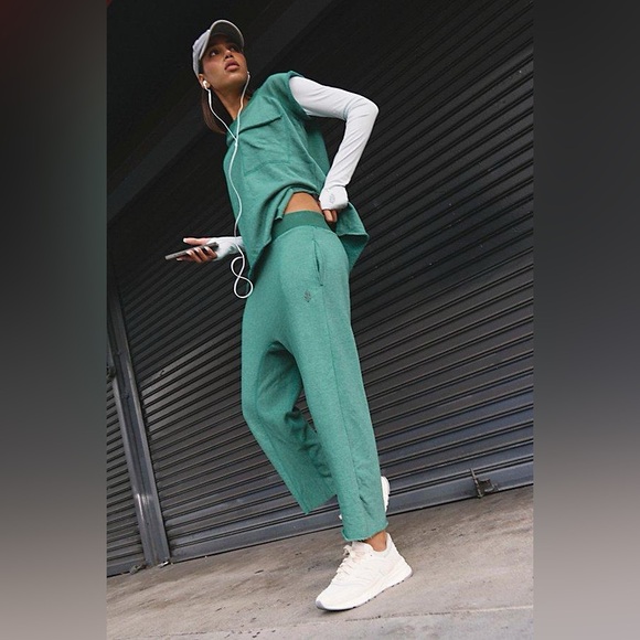 NWT! FP Free People Movement Winning Stretch Set Sz Small - Picture 3 of 5